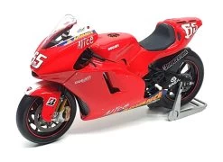 Minichamps 1/12 Scale 122 050065 - Ducati Desmosedici L. Capirossi MotoGP 2005