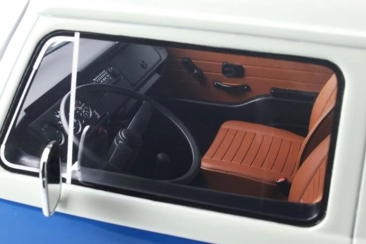 Otto Mobile 1/12 Scale Model Van G040 - 1978 Volkswagen Kombi T2 - Image 6