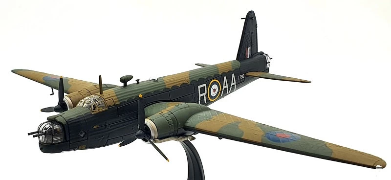 Corgi 1/72 Scale Diecast AA34812 - Vickers Wellington MK.1C WW2 Plane