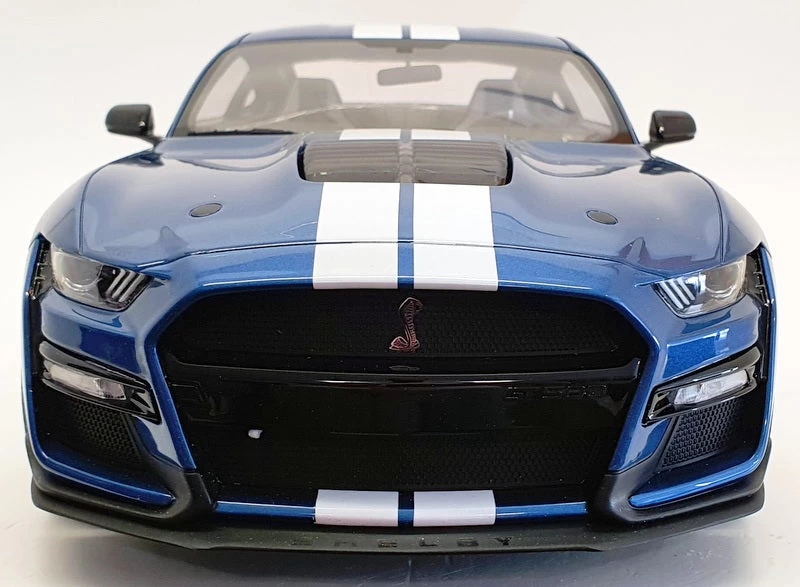 Acme 1/12 Scale Model Car US023 - 2020 Ford Shelby GT500 - Blue - Image 5