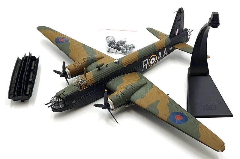 Corgi 1/72 Scale Diecast AA34812 - Vickers Wellington MK.1C WW2 Plane - Image 6