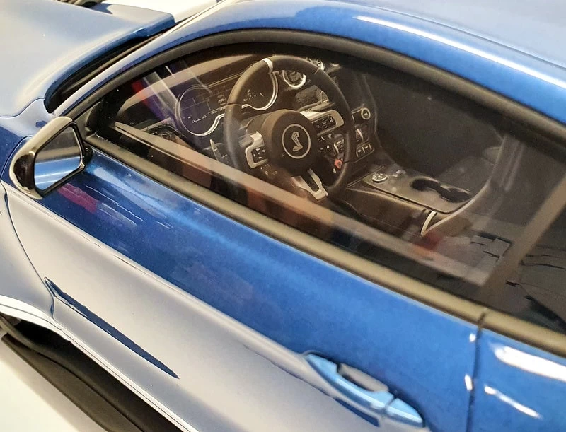 Acme 1/12 Scale Model Car US023 - 2020 Ford Shelby GT500 - Blue - Image 7