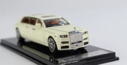 1/64 SMALLCARART Rolls Royce EWB Phantom VIII Cream Yellow Diecast Car Model