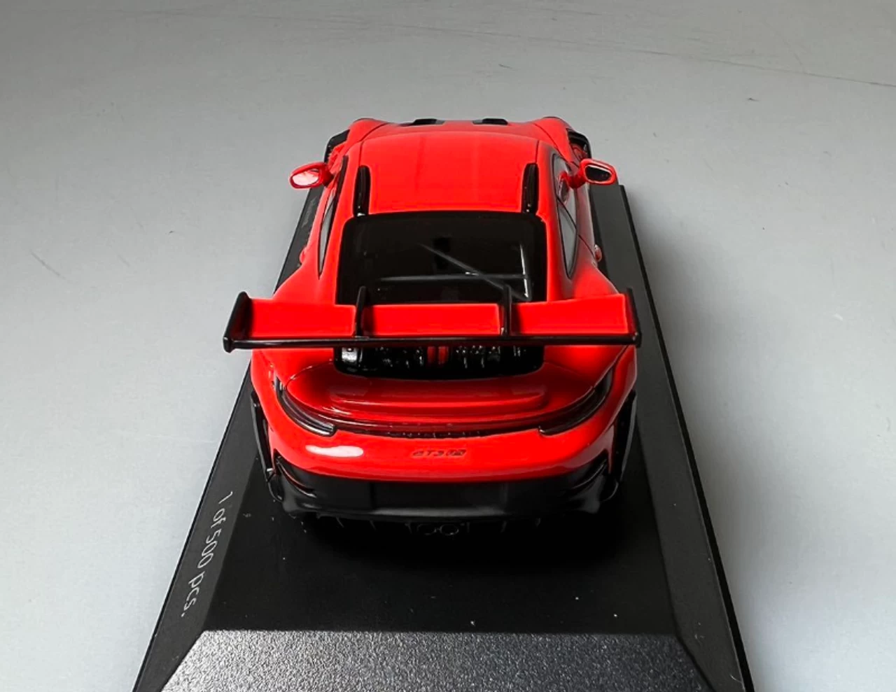 1/43 MINICHAMPS PORSCHE 911 (992) GT3RS - 2023 - RED W/ SILVER WHEELS & BLACK DÉCOR Diecast Car Model - Image 6