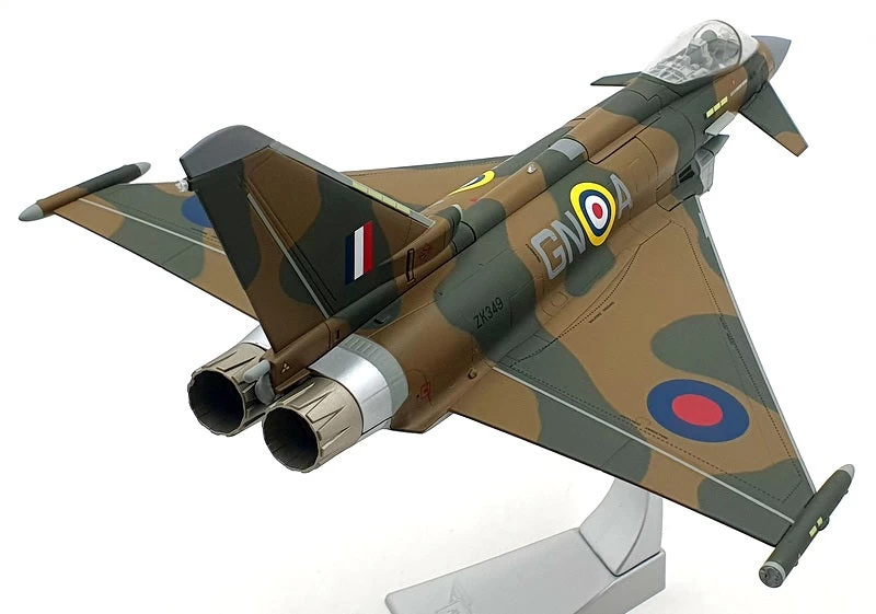 Corgi 1/48 Scale AA29001 - Eurofighter Typhoon FGR.4 RAF 29 SQN B.O.B 2015 - Image 4