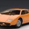 1/18 AUTOart LAMBORGHINI COUNTACH LP400 (ORANGE) Diecast Car Model 74647