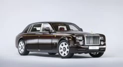 1/18 Kyosho Rolls-Royce Phantom EWB Dragon Special Edition (Purple) Diecast Car Model