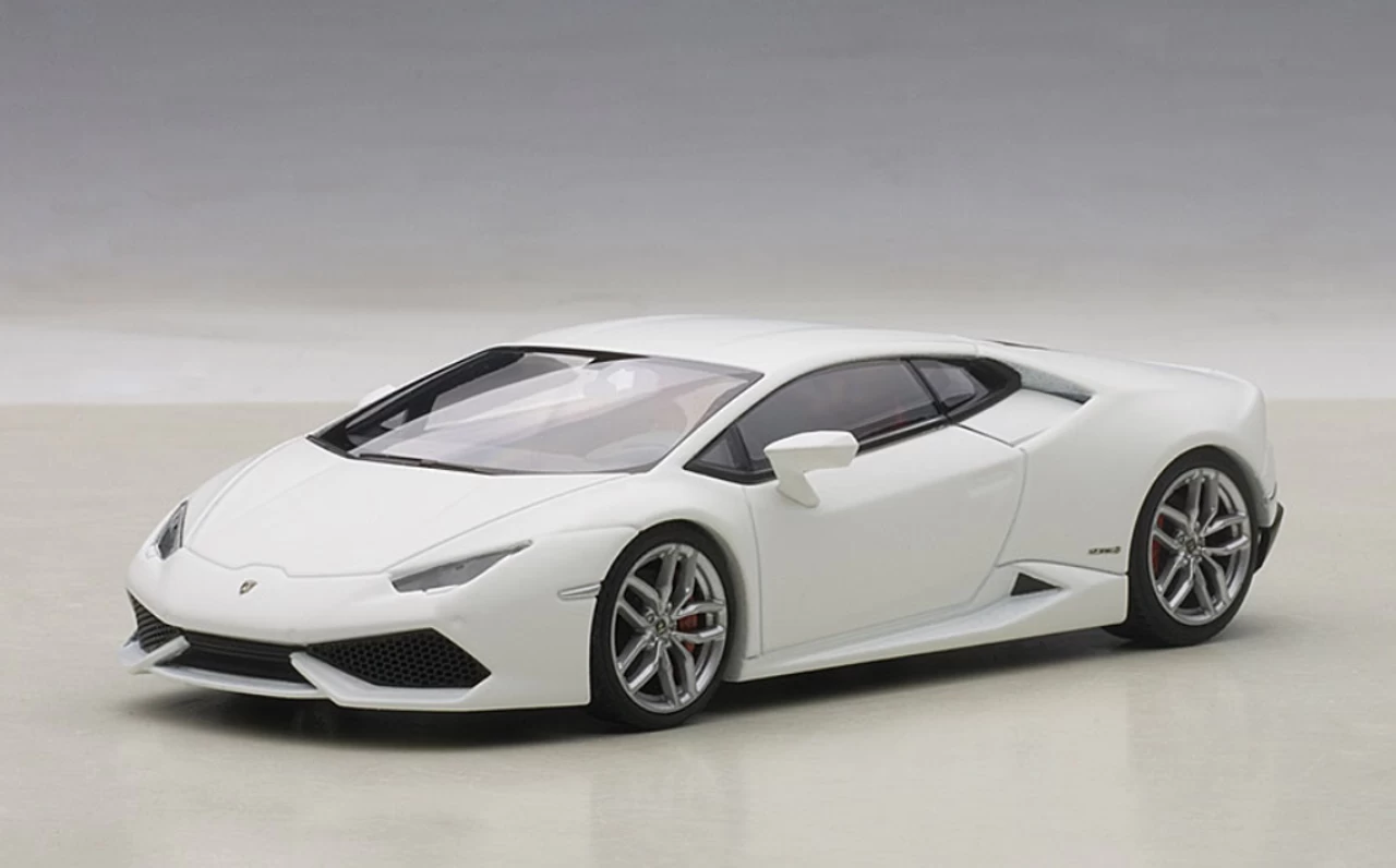 1/43 AUTOart LAMBORGHINI HURACAN LP610-4 (BIANCO CANOPUS/MATT WHITE) Diecast Car Model 54601