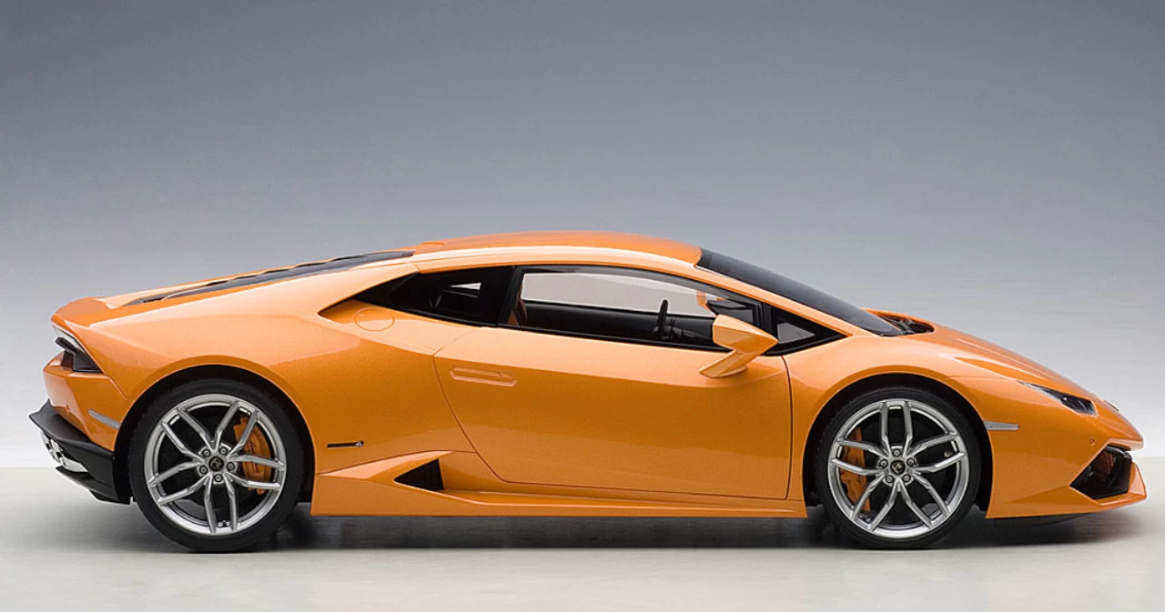 1/12 AUTOart Lamborghini Huracan LP610-4 (Arancio Borealis 4-Layer Pearl Metallic Orange) Car Model - Image 3