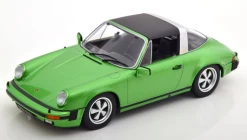 1/18 1977 Porsche 911 Carrera 3.0 Targa (Metallic Green) Diecast Car Model
