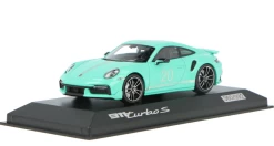 1/43 Dealer Edition Porsche 911 Turbo S China 20th Anniversary Edition (Mint Green) Car Model