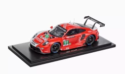1/18 Dealer Edition 2020 Porsche 911 RSR #91 24h LeMans Porsche GT Team Richard Lietz, Gianmaria Bruni, Frédéric Makowiecki Resin Car Model