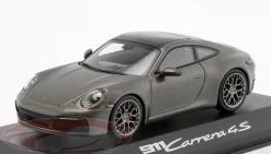 1/43 Dealer Edition 2019 Porsche 911 (992) Carrera 4S (Aventurine Green Metallic) Car Model