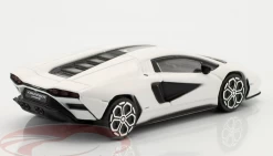 1/43 BBurago 2022 Lamborghini Countach LPI 800-4 (White) Car Model
