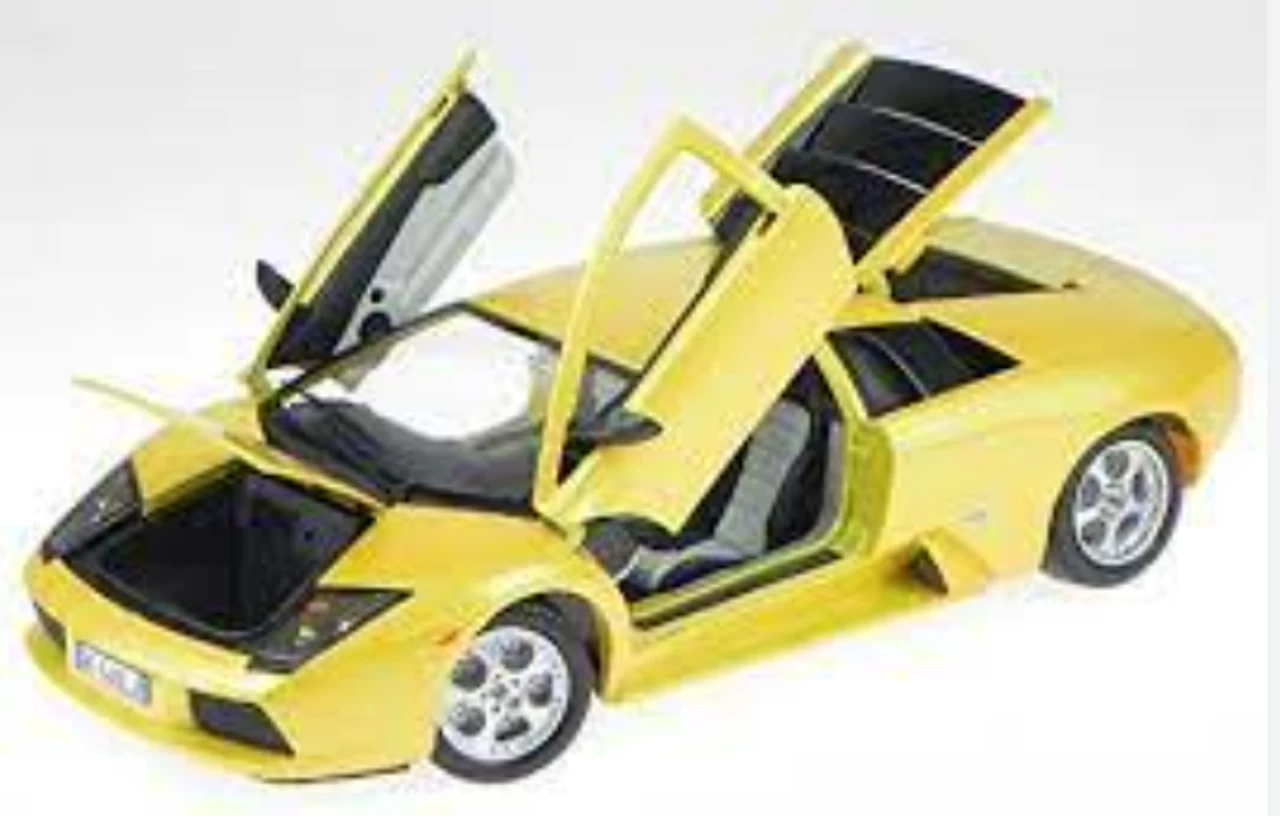 1/18 BBurago Lamborghini Murcielago (Yellow) Diecast Car Model - Image 2