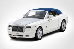 1/12 Kyosho Rolls-Royce Phantom Drophead Coupe (White) W/ Lights Diecast Car Model