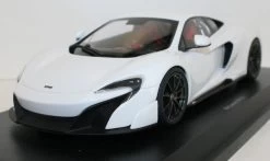 Kyosho 1/18 Scale Diecast C09541W - McLaren 675LT - White