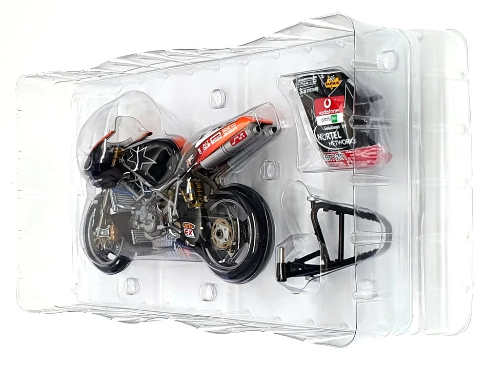 Minichamps 1/12 Scale 122 031255 - Ducati 998RS Motorbike - R. Laconi WSB 2003 - Image 5
