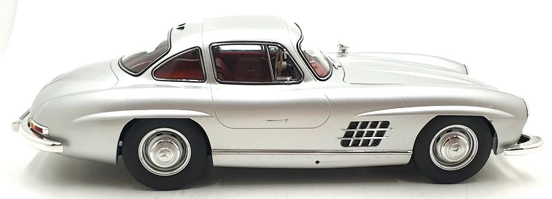 Norev 1/12 Scale Diecast Model 123850 - Mercedes-Benz 300 SL 1954 - Silver - Image 4