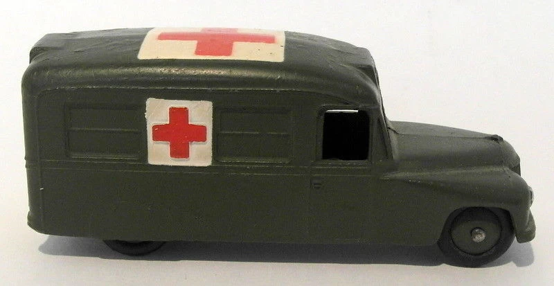 Vintage Dinky 30HM - Daimler Ambulance - Green - Image 3
