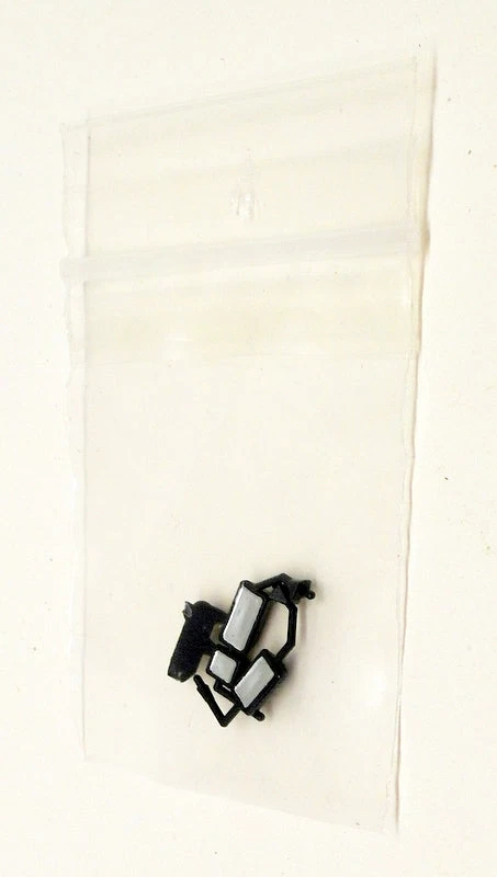 Old Cars 1/43 Scale OC172 - Iveco F1 Transporter Truck - Scuderia Ferrari - Image 5