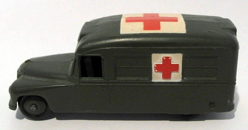 Vintage Dinky 30HM - Daimler Ambulance - Green - Image 6