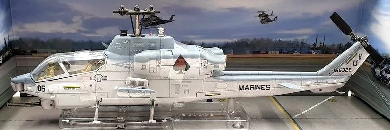 Forces Of Valor 1/48 Scale FOV-820004A-1 - USMC AH-1W Whiskey Cobra Helicopter - Image 3