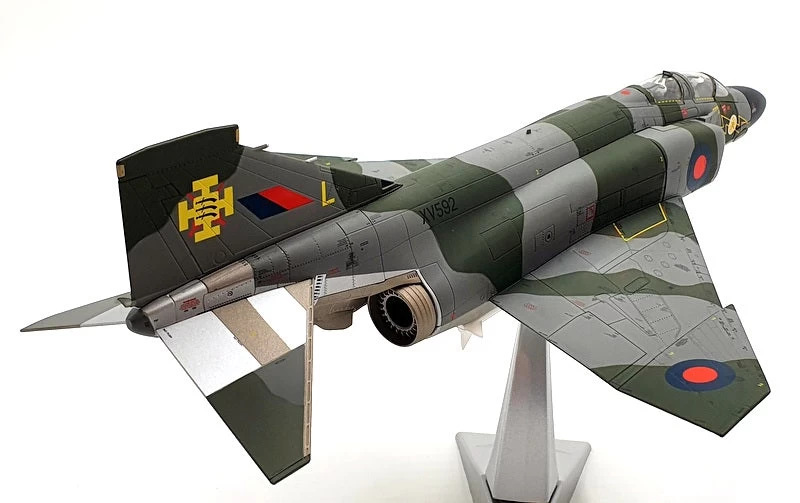 Corgi 1/48 Scale Diecast AA27902 - McDonnell Douglas Phantom RAF 1970 - Image 3