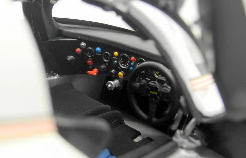 Minichamps 1/18 Scale Diecast 180 826901 Porsche 956L 24H Le Mans Winner 1982 - Image 7