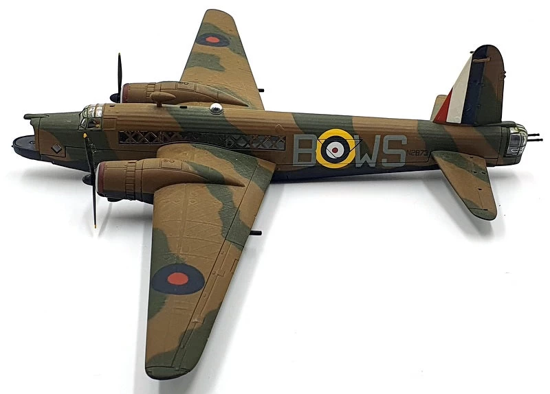 Corgi 1/72 Scale DiecastAA34801 Vickers Wellington MK1.A RAF Honnington 1939 - Image 3