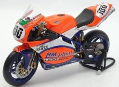 Minichamps 1/12 Scale 122 011200 - Ducati 996 RS Superbike 2001 - N. Hodgson