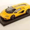 1/18 MR Collection Lamborghini Countach LPI 800-4 (Giallo Yellow) Resin Car Model
