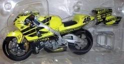 Minichamps 1/12 Scale 122 016946 Honda NSR 500 Nastro Pre Season Testbike 2001