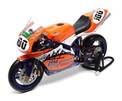 Minichamps 1/12 Scale 122 021200 - Ducati 998 F01 2002 SIGNED Hodgson