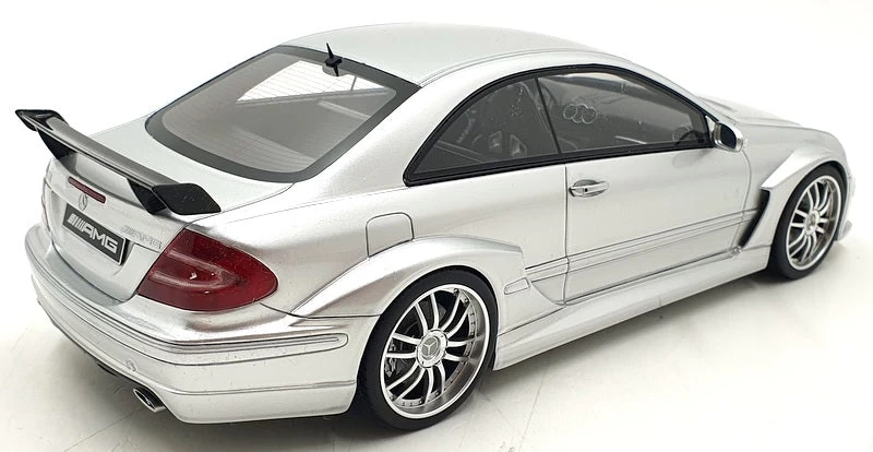Otto Mobile 1/18 Scale Resin OT895 - Mercedes-Benz C209 CLK DTM AMG - Silver - Image 2