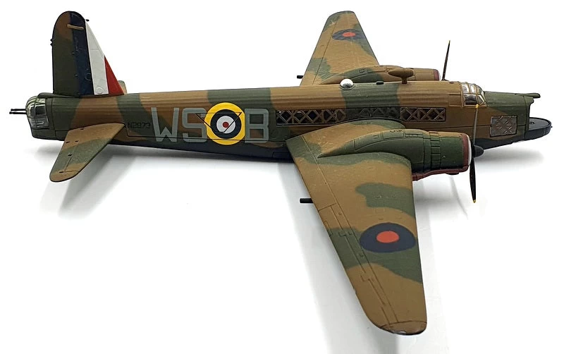 Corgi 1/72 Scale DiecastAA34801 Vickers Wellington MK1.A RAF Honnington 1939 - Image 4