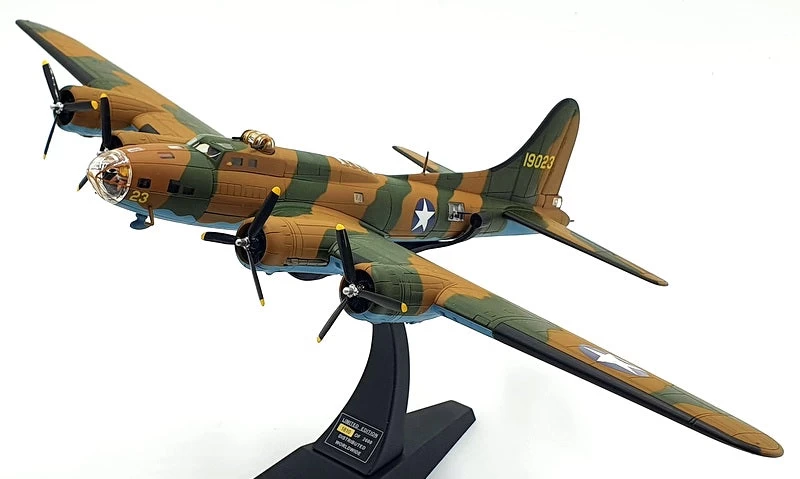 Corgi 1/72 Scale Diecast AA33004 Boeing B-17E Yankee Doodle 414 SQN
