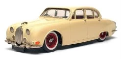 Milestone Miniatures1/43 Scale GC9 - 1964 Jaguar S-Type Wire Wheels - Cream