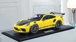 1/8 Minichamps 2018 Porsche 911 (991.2) GT3 RS (Racing Yellow) Resin Car Model Limited 99 Pieces