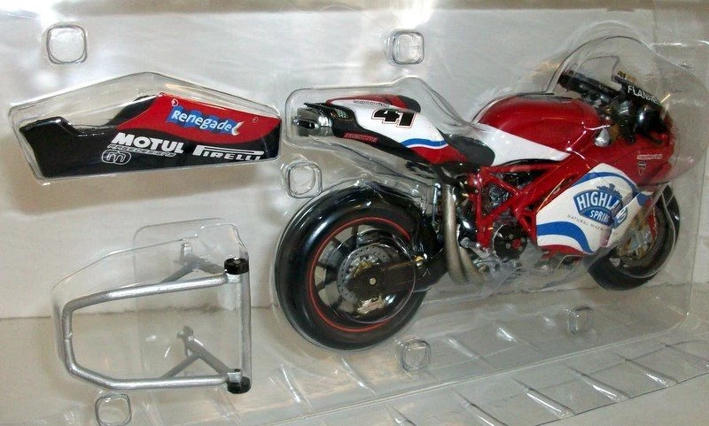 Minichamps 1/12 Scale - 122 040241 Ducati 999RS WSB 2004 Noriyuki Haga Renagade - Image 2