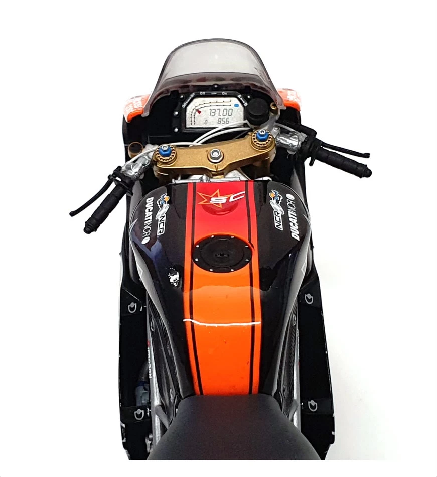 Minichamps 1/12 Scale 122 031255 - Ducati 998RS Motorbike - R. Laconi WSB 2003 - Image 4