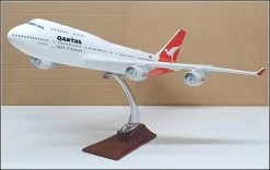 Unbranded Appx 43cm Wingspan UQA03 - Boeing 747 Aircraft - Quantas