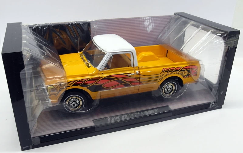 Highway 61 1/18 Scale - 50879 Chevy Fleetside Pickup Yellow Eagle - Image 4