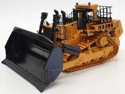 Diecast Masters 1/50 Scale 85567 - CAT D11T CD Carrydozer