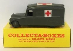 Vintage Dinky 30HM - Daimler Ambulance - Green